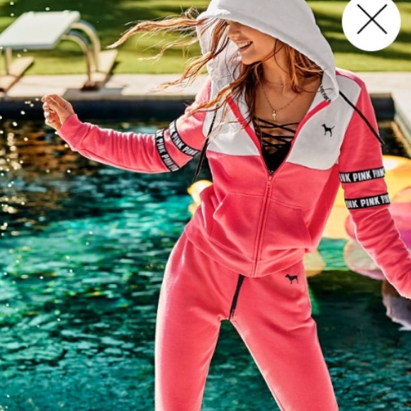 PINK Victoria's Secret Tops - SALE‼️NWT! PINK FULL-ZIP HOODIE